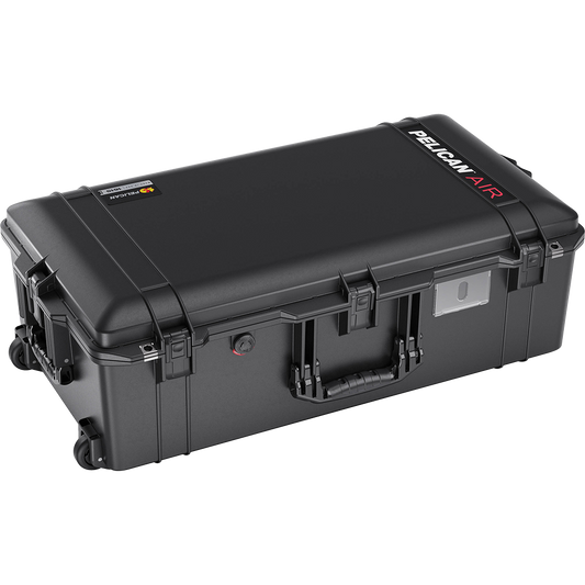 Pelican 1615 Air Wheeled Hard Case with Divider Insert (Black)