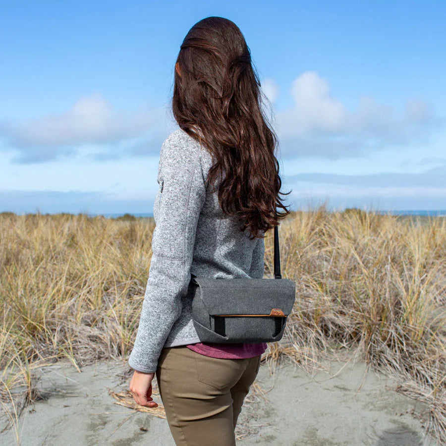 Peak Design Field Pouch v2