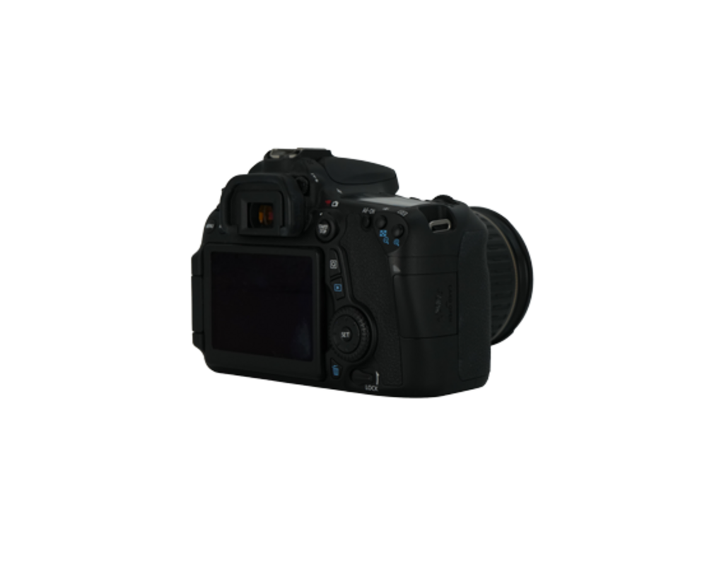 Canon 70D APS-C DSLR camera with Canon 28-135mm f/3.5-5.6 full frame DSLR lens