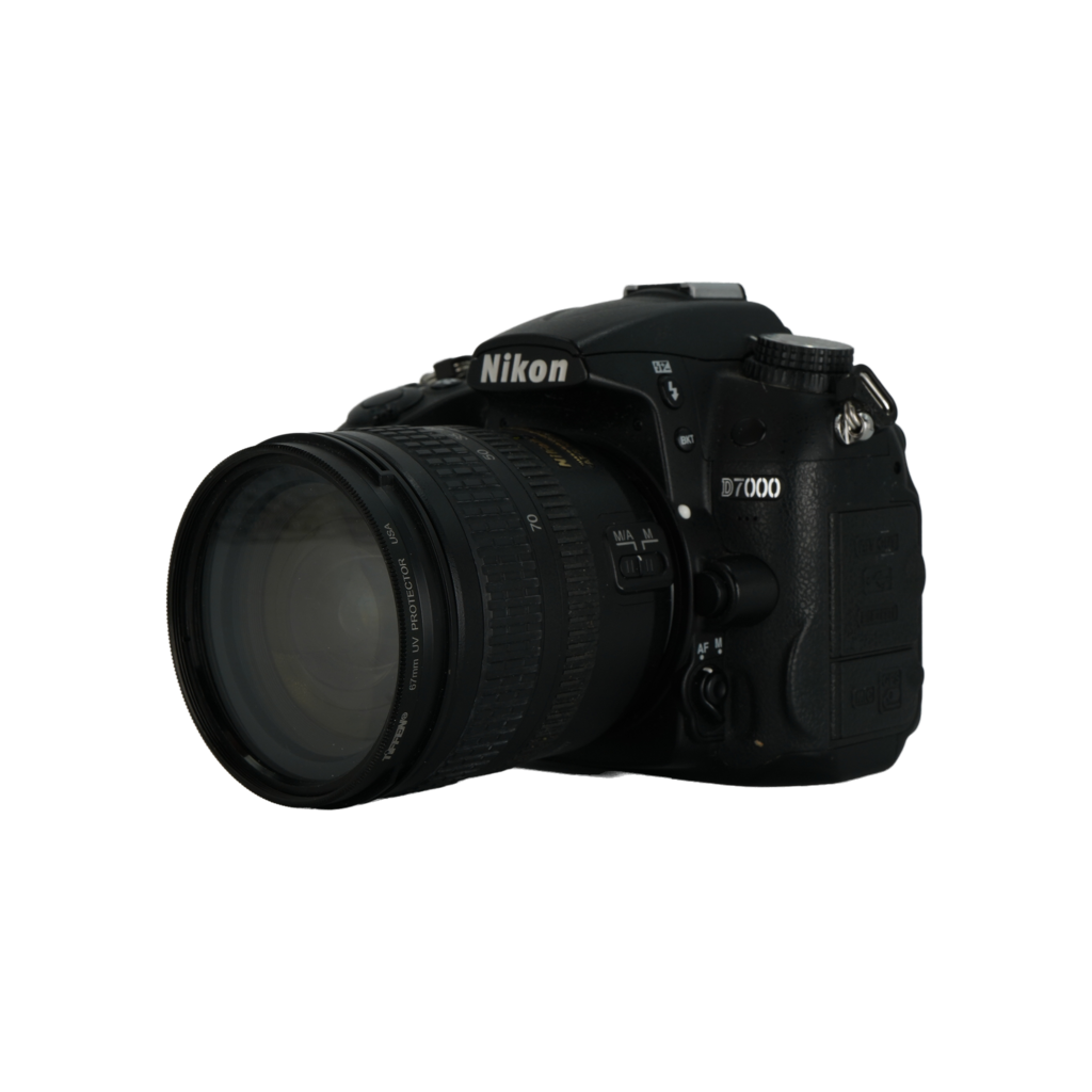 Nikon D7000 APS-C DSLR camera and Nikon AF-S 18-70mm f/3.5-5.6 G EX DX APS-C DSLR zoom lens