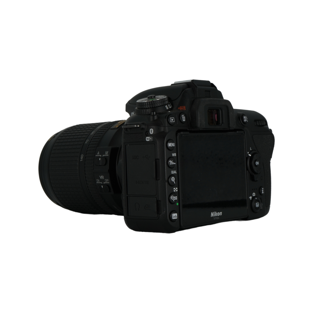 Nikon D7500 APS-C DSLR camera with Nikon AF-S 18-140mm f/3.5-5.6 G ED VR APS-C DSLR telephoto zoom lens