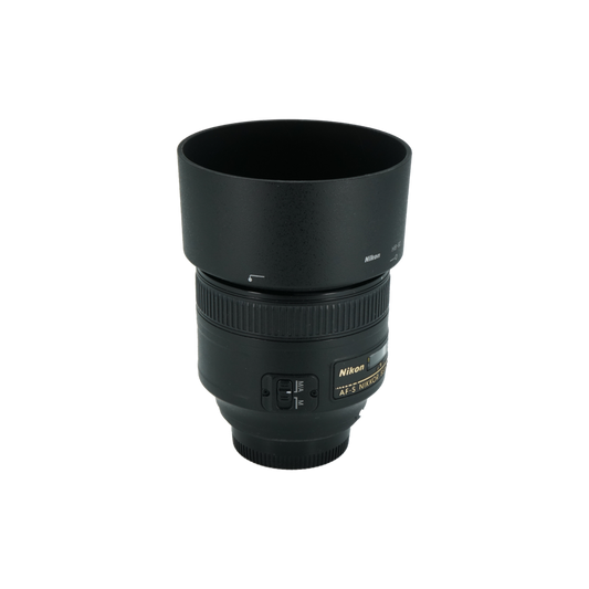 Nikon AF-S Nikkor 85mm f/1.8 G full frame DSLR lens
