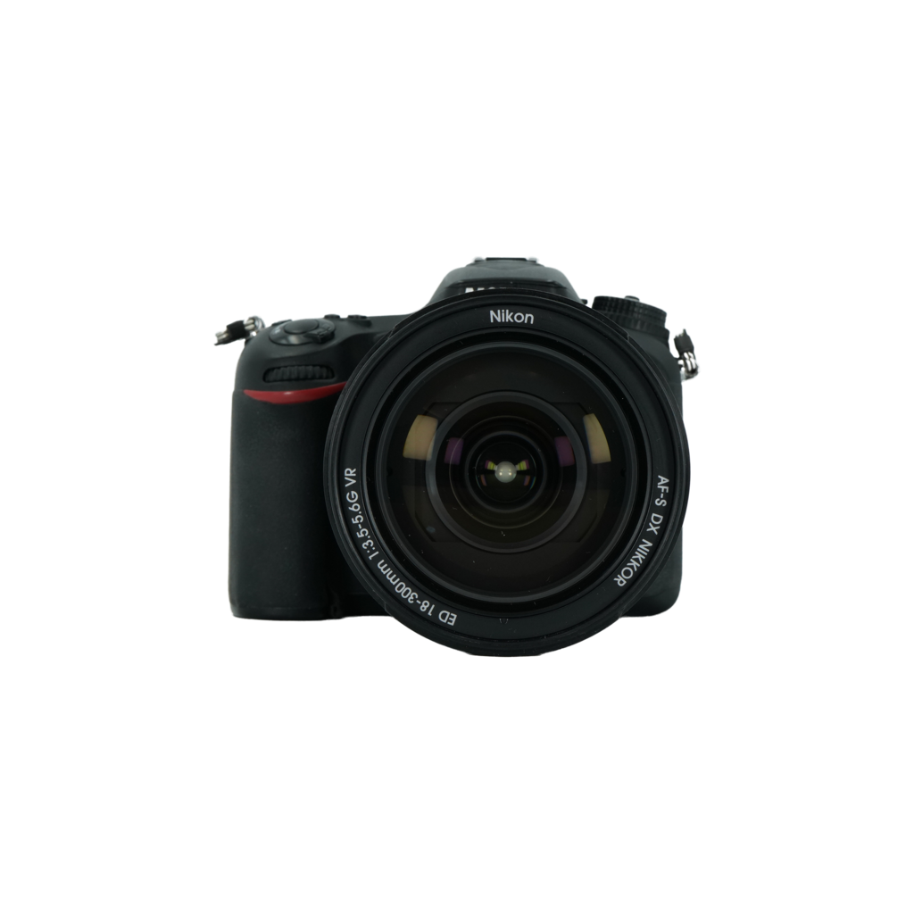 Nikon D7100 APS-C DSLR camera with Nikon DX AF-S 18-300mm f/3.5-5.6 G ED APS-C DSLR telephoto zoom lens