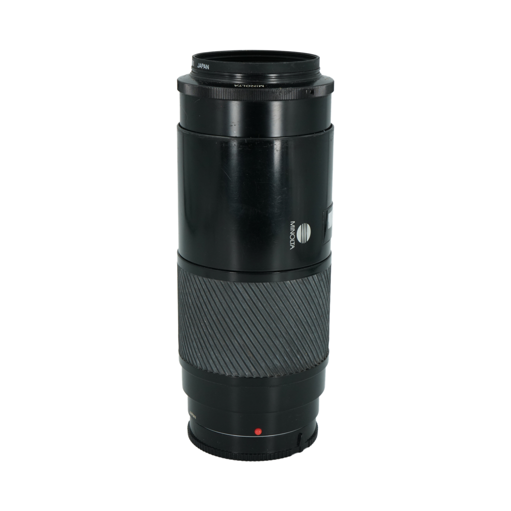 Minolta 7000i 35mm SLR camera with Minolta 28-80mm f/3.5-5.6 lens and Minolta 70-210mm f/4 lens