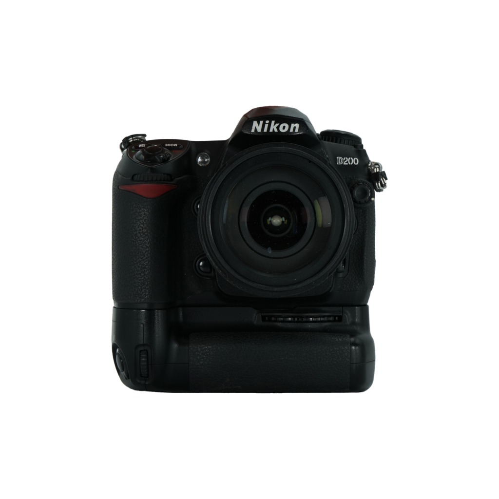 Nikon D200 APS-C DSLR camera and Tamron 18-100mm f/3.5-6.3 APS-C DSLR telephoto zoom lens for Nikon F