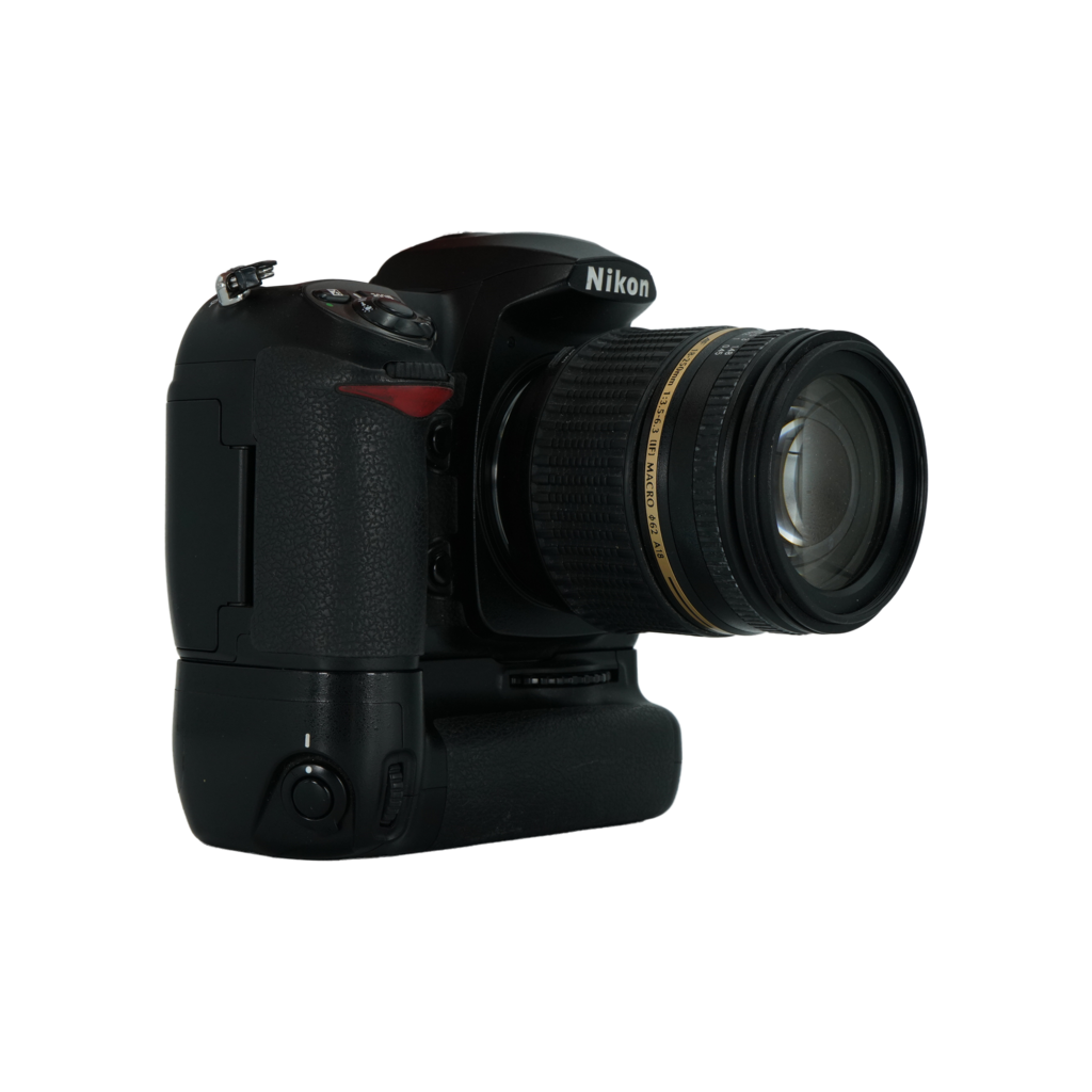 Nikon D200 APS-C DSLR camera and Tamron 18-100mm f/3.5-6.3 APS-C DSLR telephoto zoom lens for Nikon F
