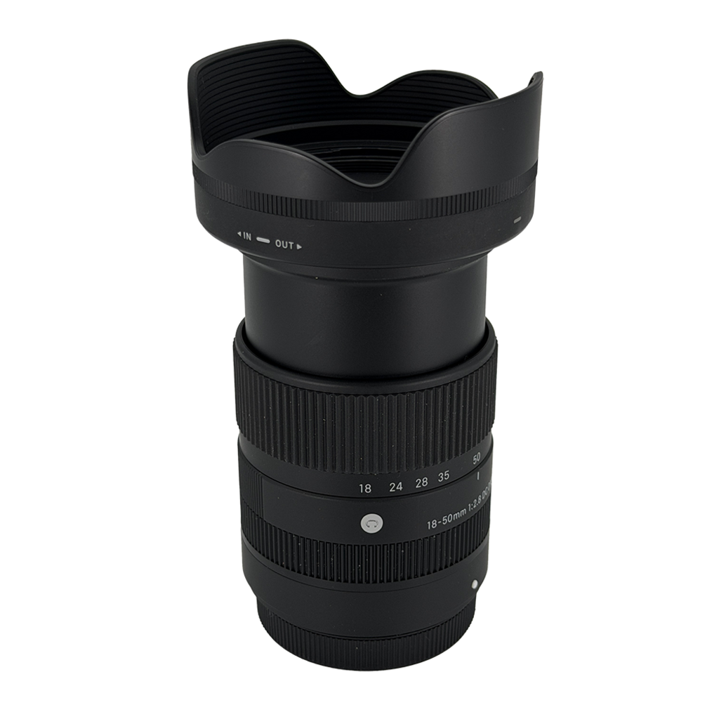 Sigma 18-50mm f/2.8 DC APS-C mirrorless zoom Fujifilm X mount lens
