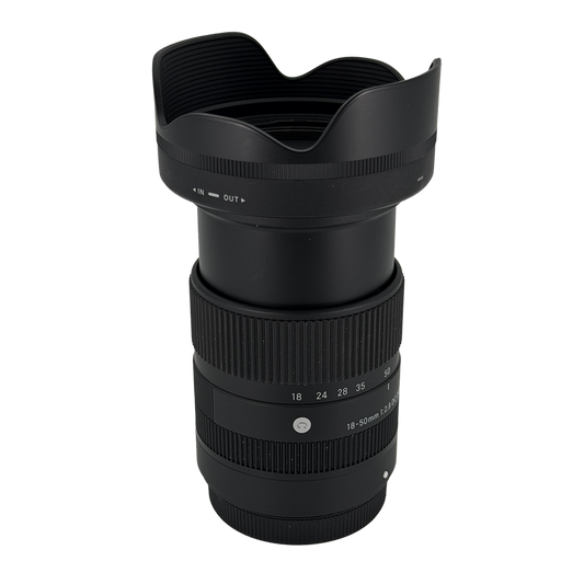 Sigma 18-50mm f/2.8 DC APS-C mirrorless zoom Fujifilm X mount lens