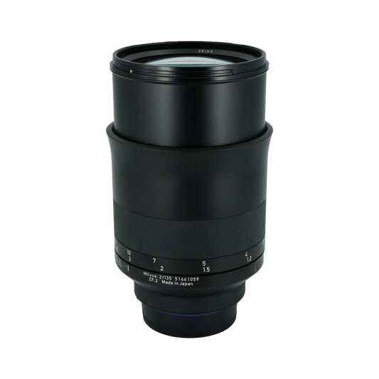 Zeiss 135mm f/2 full frame DSLR telephoto prime lens for Nikon F