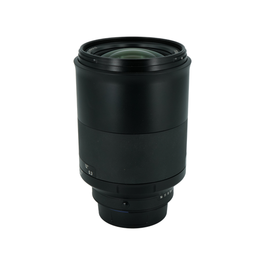 Zeiss 35mm f/1.4 full frame DSLR prime lens for Nikon F