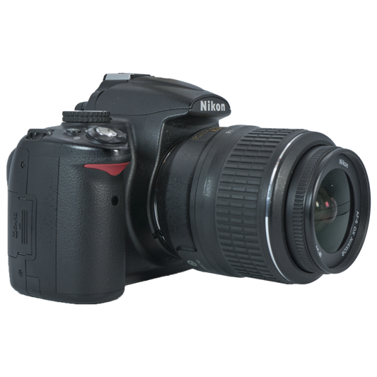 Nikon D5000 DSLR Camera with Nikon AF-S DX 18-55mm f/3.5-5.6 VR Lens and Nikon AF-S DX 55-200mm f/4.6-5.6 G Lens