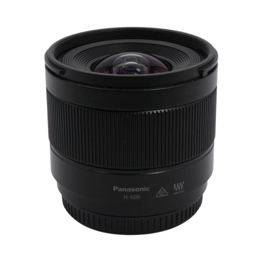 Panasonic Leica 9mm DG Summilux f/1.7 ASPH. MFT Lens