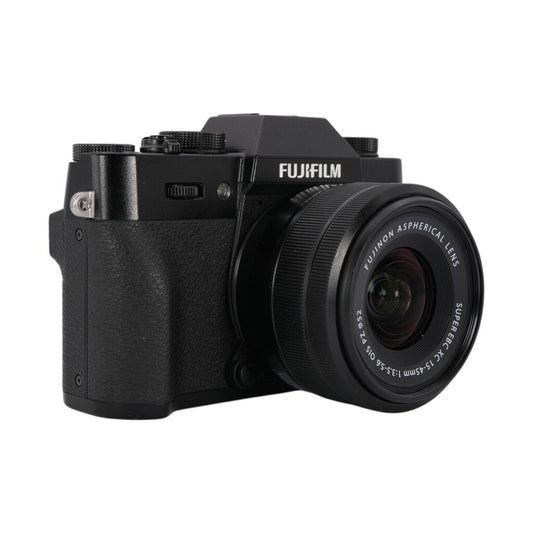 Fujifilm XT-30 APS-C Mirrorless Camera with a Fujifilm XC 15-45mm f/3.5-5.6 OIS PZ Lens
