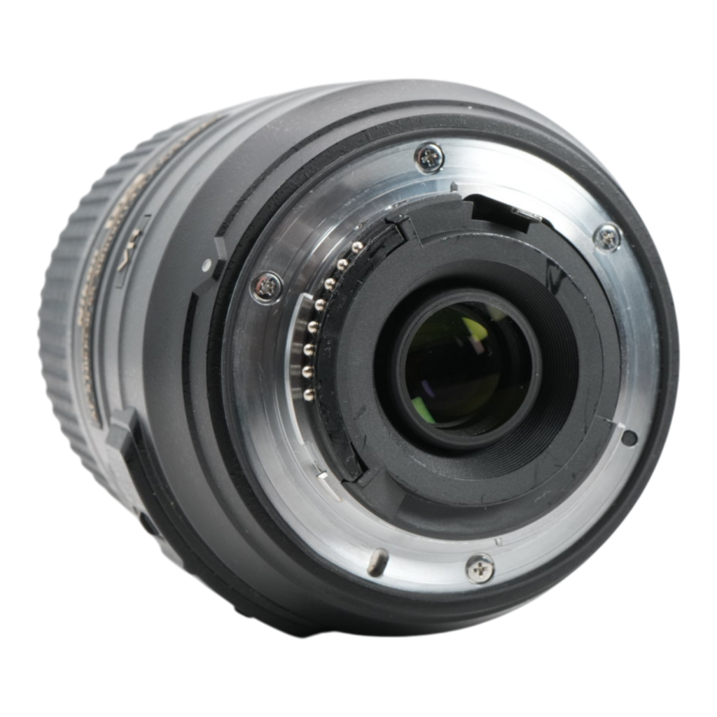 Nikon AF-s DX 55-300mm f/4.5-5.6 G ED VR Full-frame DSLR Lens