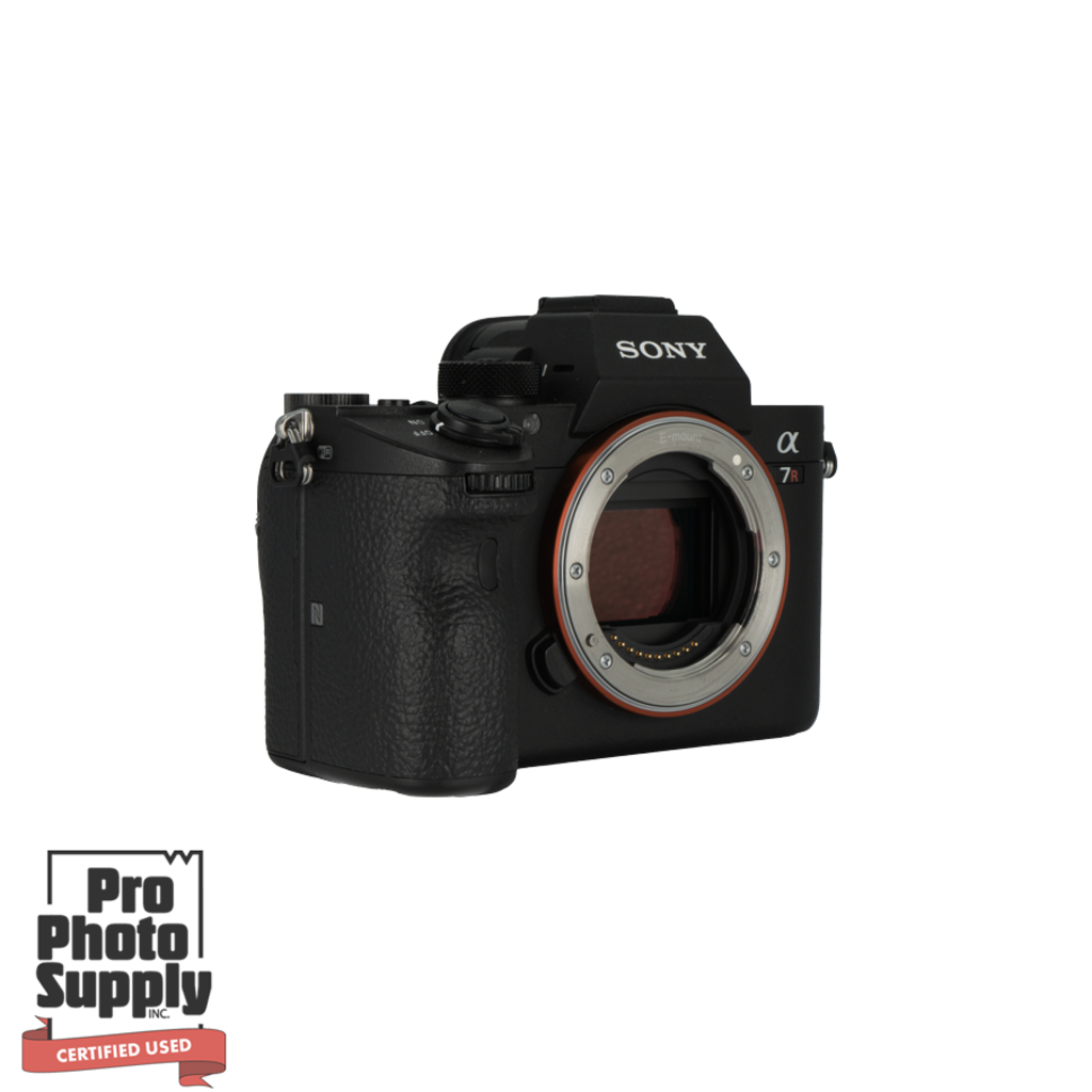 Sony Alpha a7R III Mirrorless Body