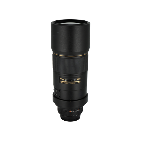 Nikon AF-S 300mm f/4 ED full frame DSLR lens