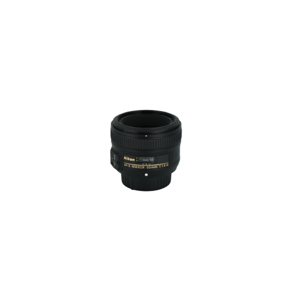 Nikon 50mm f/1.8 G full frame DSLR lens