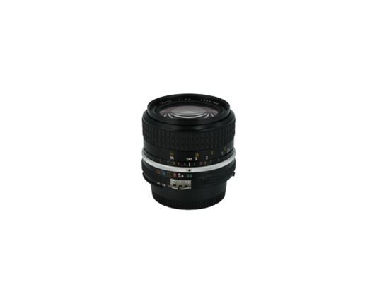 Nikon 28mm f/3.5 Ai full frame SLR lens for Nikon F