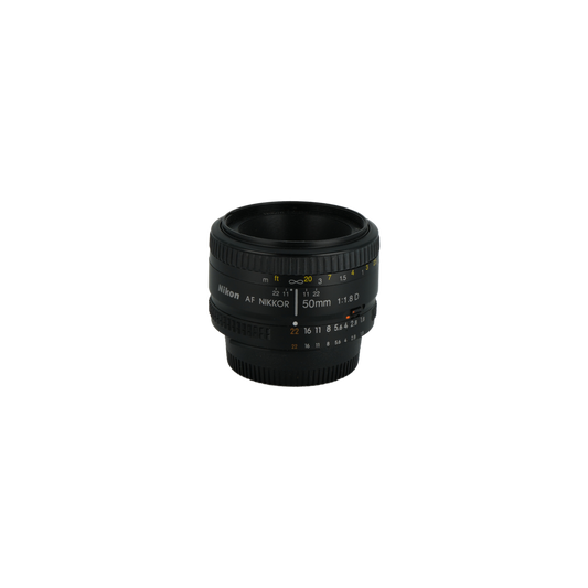 Nikon 50mm f/1.8 D #3428984 w/Case