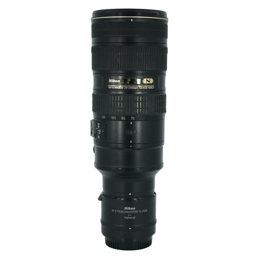 Nikon F 70-200mm f/2.8 VR ii full frame DSLR telephoto zoom lens