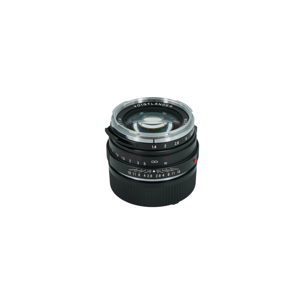 Voigtlander 40mm f/1.4 Nokton Classic full frame rangefinder lens