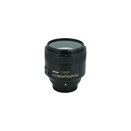 Nikon AF-S Nikkor 85mm f/1.8 G full frame DSLR lens