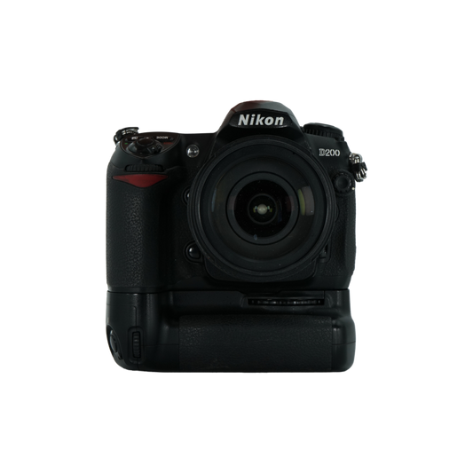 Nikon D200 APS-C DSLR camera and Tamron 18-100mm f/3.5-6.3 APS-C DSLR telephoto zoom lens for Nikon F