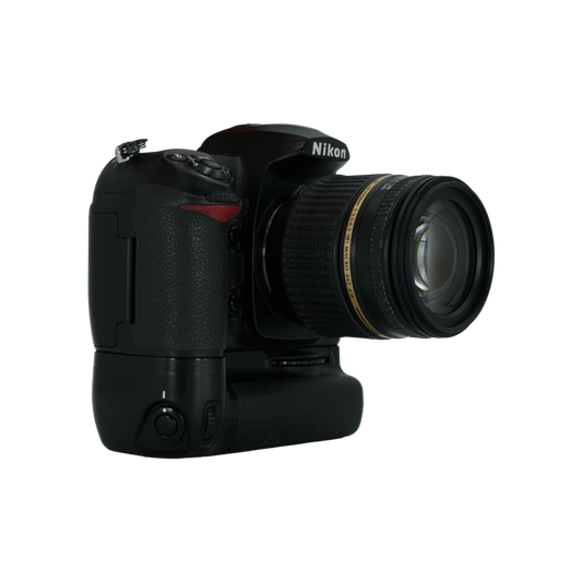 Nikon D200 APS-C DSLR camera and Tamron 18-100mm f/3.5-6.3 APS-C DSLR telephoto zoom lens for Nikon F