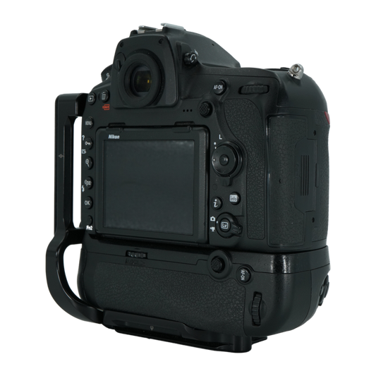 Nikon D850 full frame DSLR camera