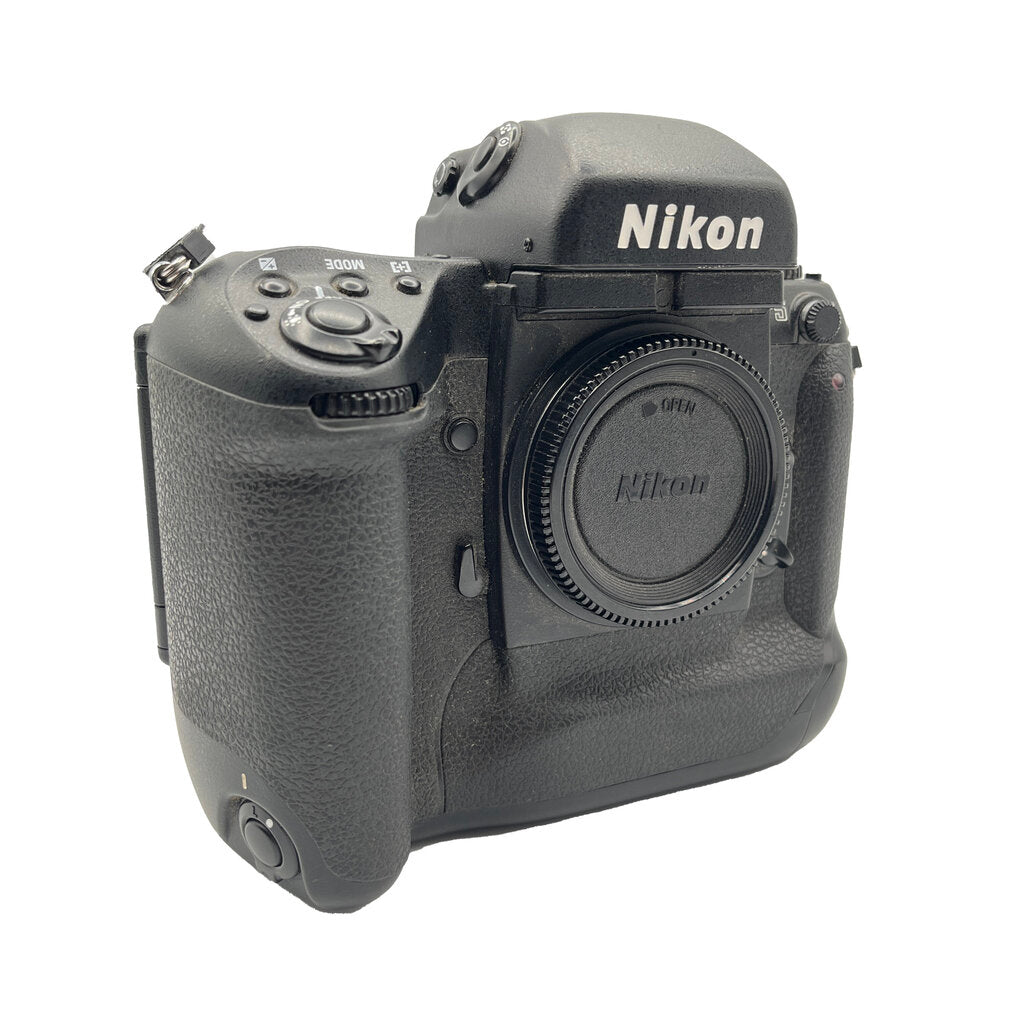 Nikon F5 35mm Film Camera