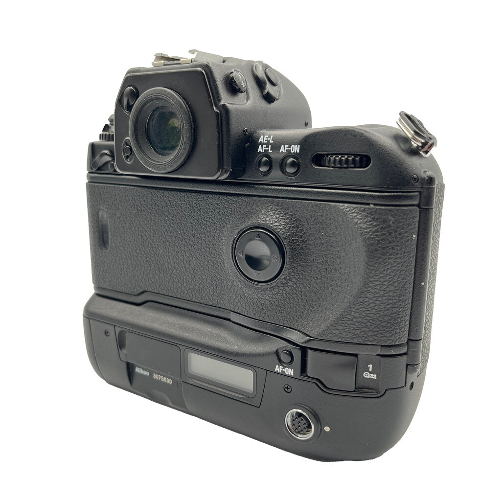 Nikon F5 35mm Film Camera