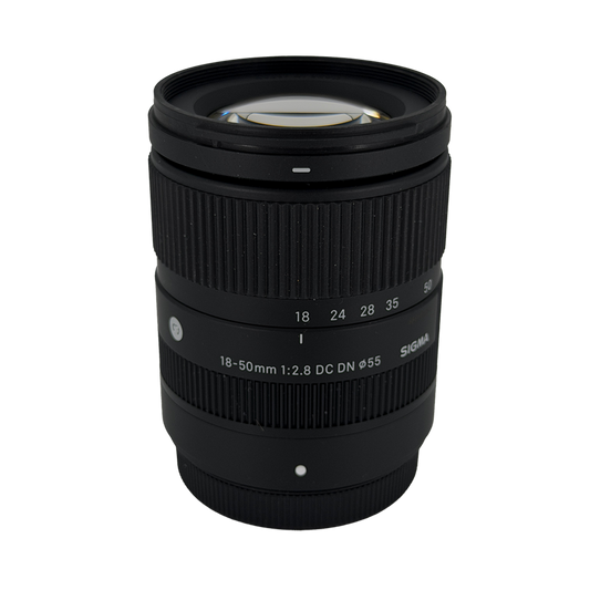 Sigma 18-50mm f/2.8 DC APS-C mirrorless zoom Fujifilm X mount lens
