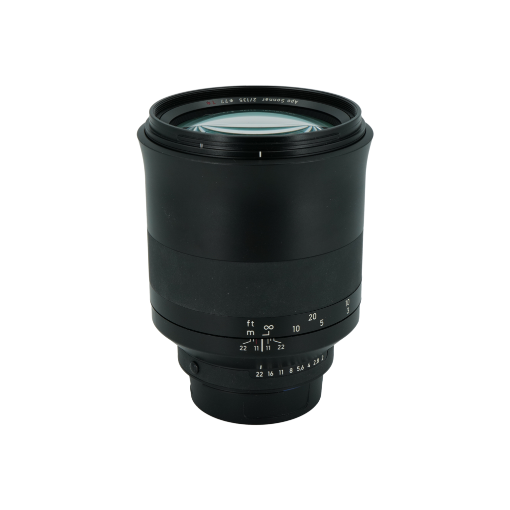 Zeiss 135mm f/2 full frame DSLR telephoto prime lens for Nikon F