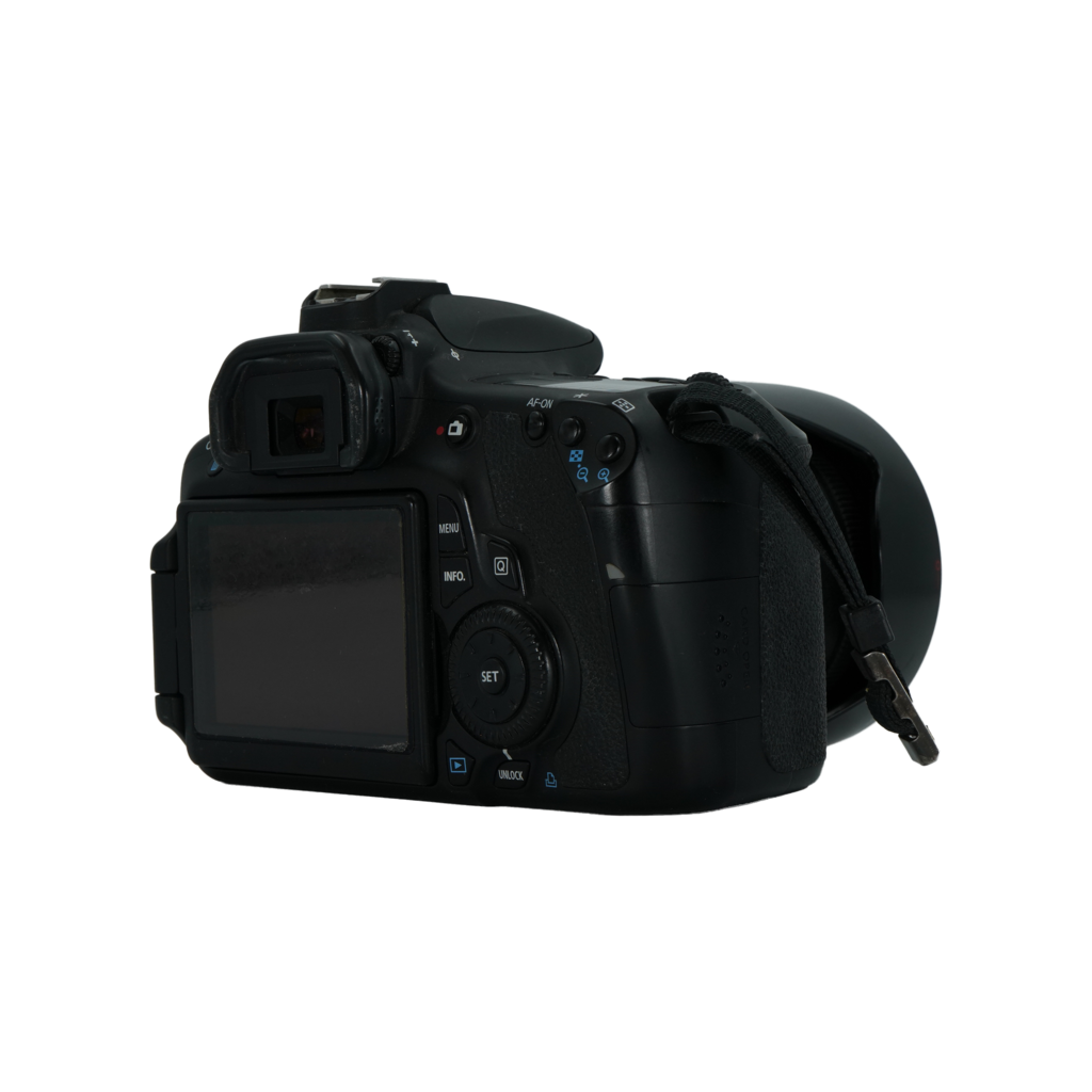 Canon 60D APS-C DSLR camera with Canon EF-S 18-200mm f/3.5-5.6 APS-C DSLR telephoto zoom lens