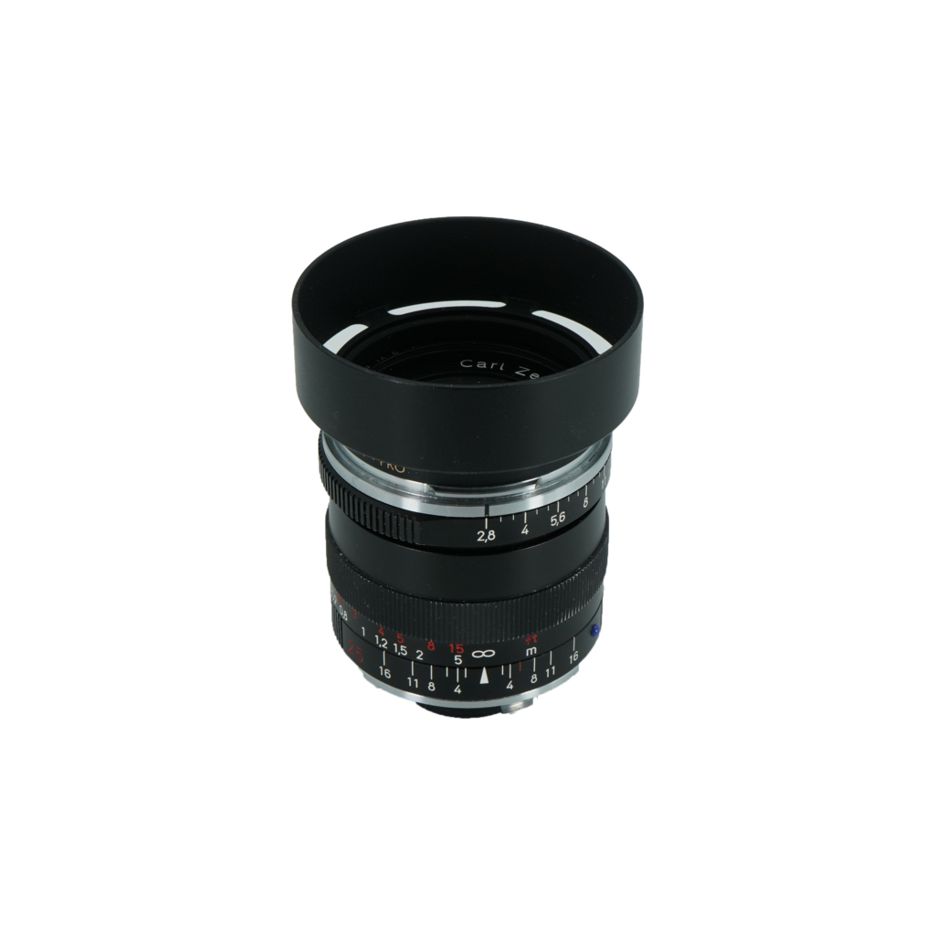 Zeiss Biogon 25mm f/2.8 ZM T* rangefinder lens