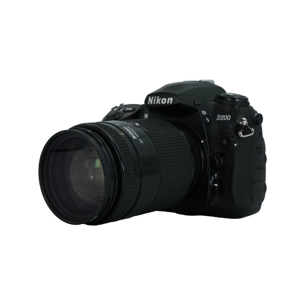 Nikon D200 APS-C DSLR camera with Nikon 35-135mm f/3.5-4.5 full frame DSLR telephoto zoom lens