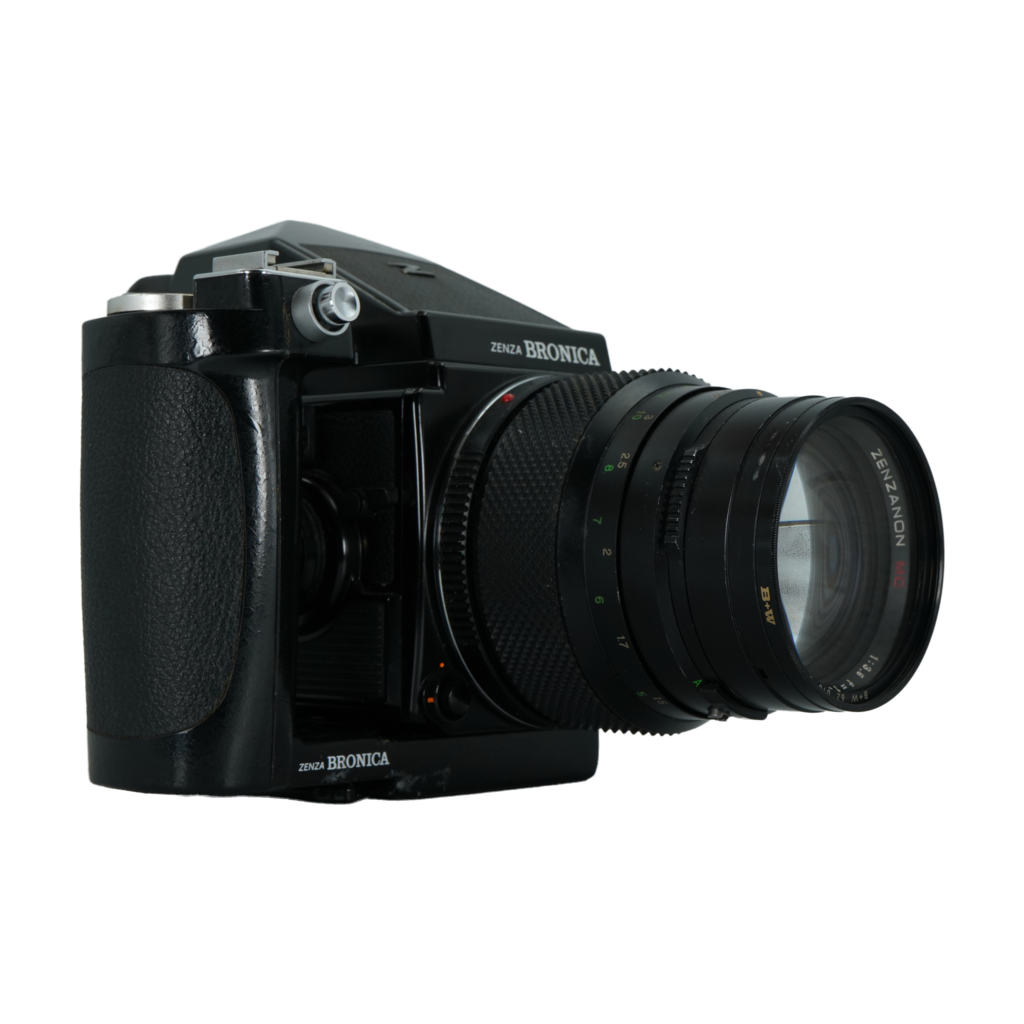 Zenza Bronica ETR Si medium format film camera with Bronica 150mm f/3.5 lens