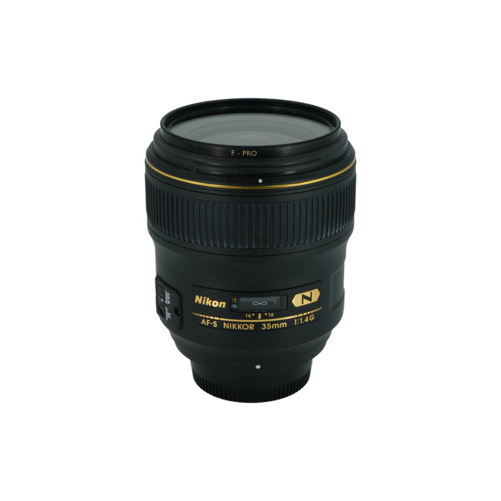 Nikon F AF-S Nikkor 35mm f/1.4 G full frame DSLR prime lens