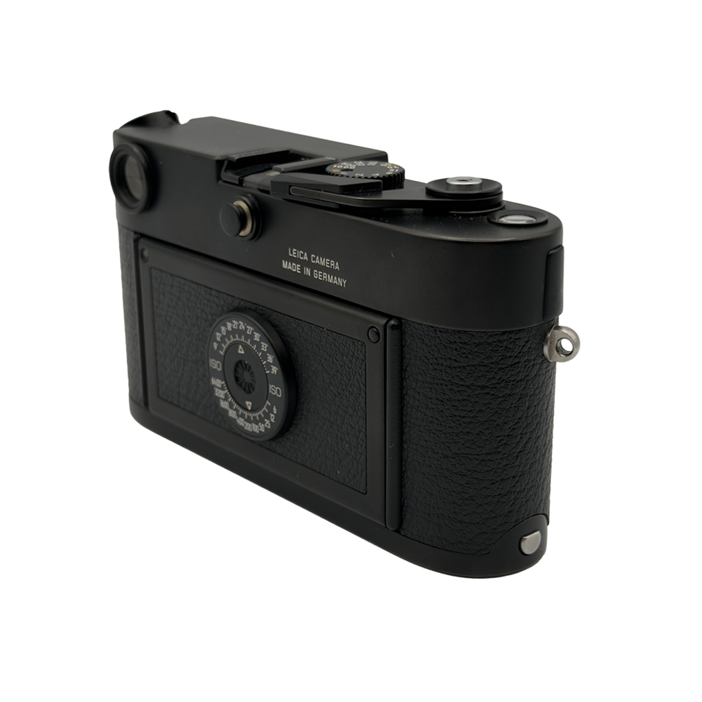 Leica M6 Classic (0.72x) 35mm Film Rangefinder Camera