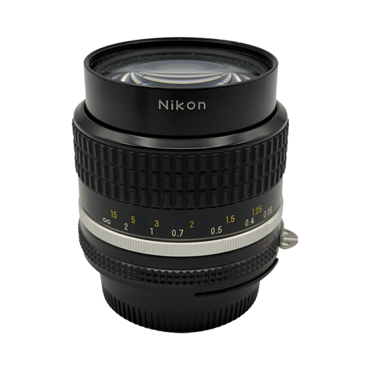 Nikon 35mm f/2 NIKKOR AIS Manual Focus Lens for Nikon F