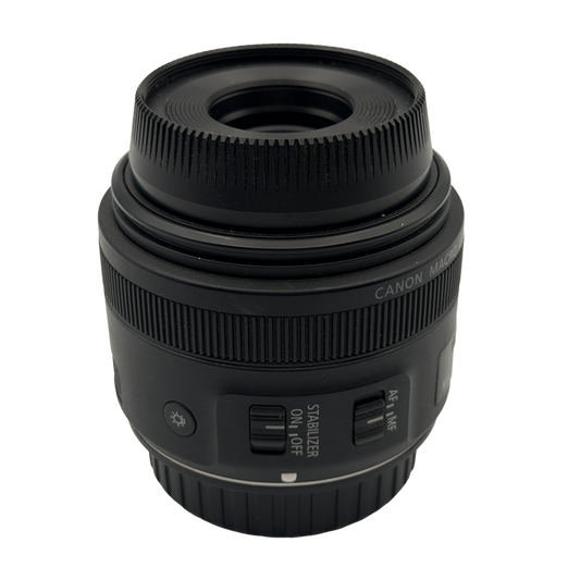 Canon EF-S 35mm f/2.8 IS STM