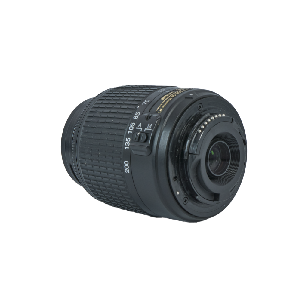 Nikon D5000 DSLR Camera with Nikon AF-S DX 18-55mm f/3.5-5.6 VR Lens and Nikon AF-S DX 55-200mm f/4.6-5.6 G Lens