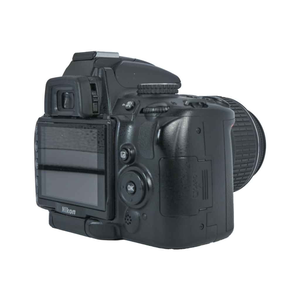 Nikon D5000 DSLR Camera with Nikon AF-S DX 18-55mm f/3.5-5.6 VR Lens and Nikon AF-S DX 55-200mm f/4.6-5.6 G Lens