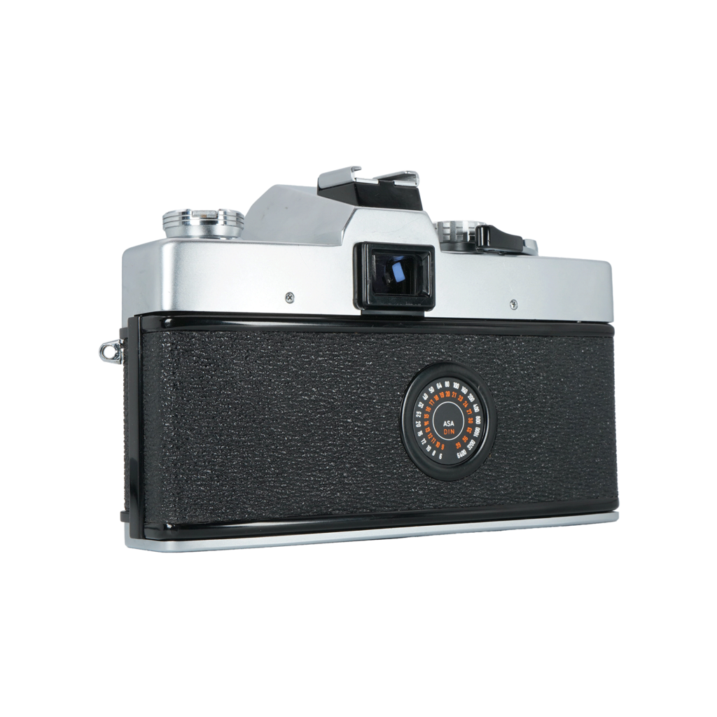 Minolta SRT-102 35mm Film Camera with MD Rokkor-X 50mm f/1.7 Lens