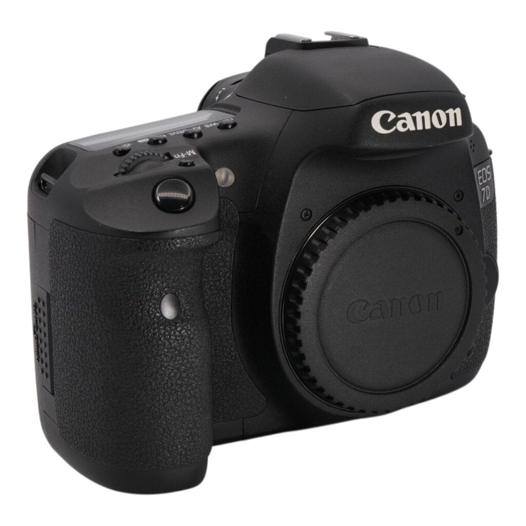 Canon 70D APS-C DSLR Camera