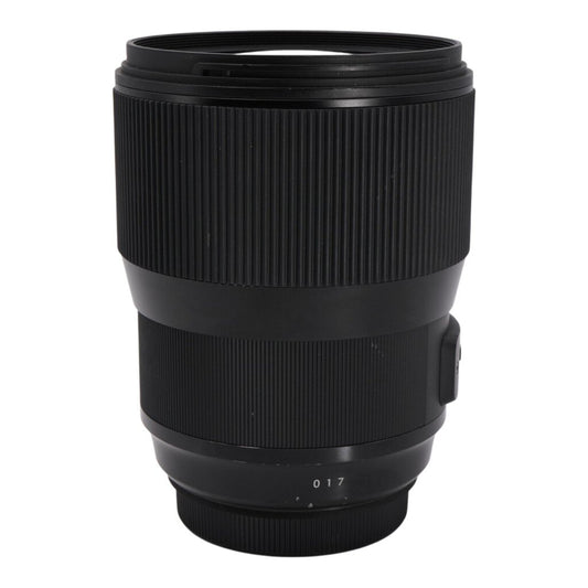 Sigma 135mm f/1.8 DG Full-Frame DSLR Lens for EF-Mount