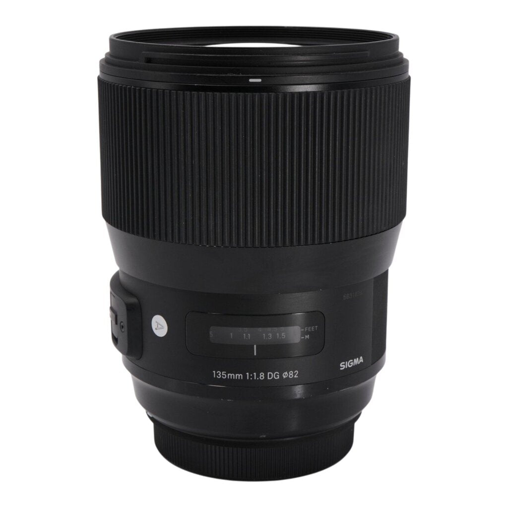 Sigma 135mm f/1.8 DG Full-Frame DSLR Lens for EF-Mount