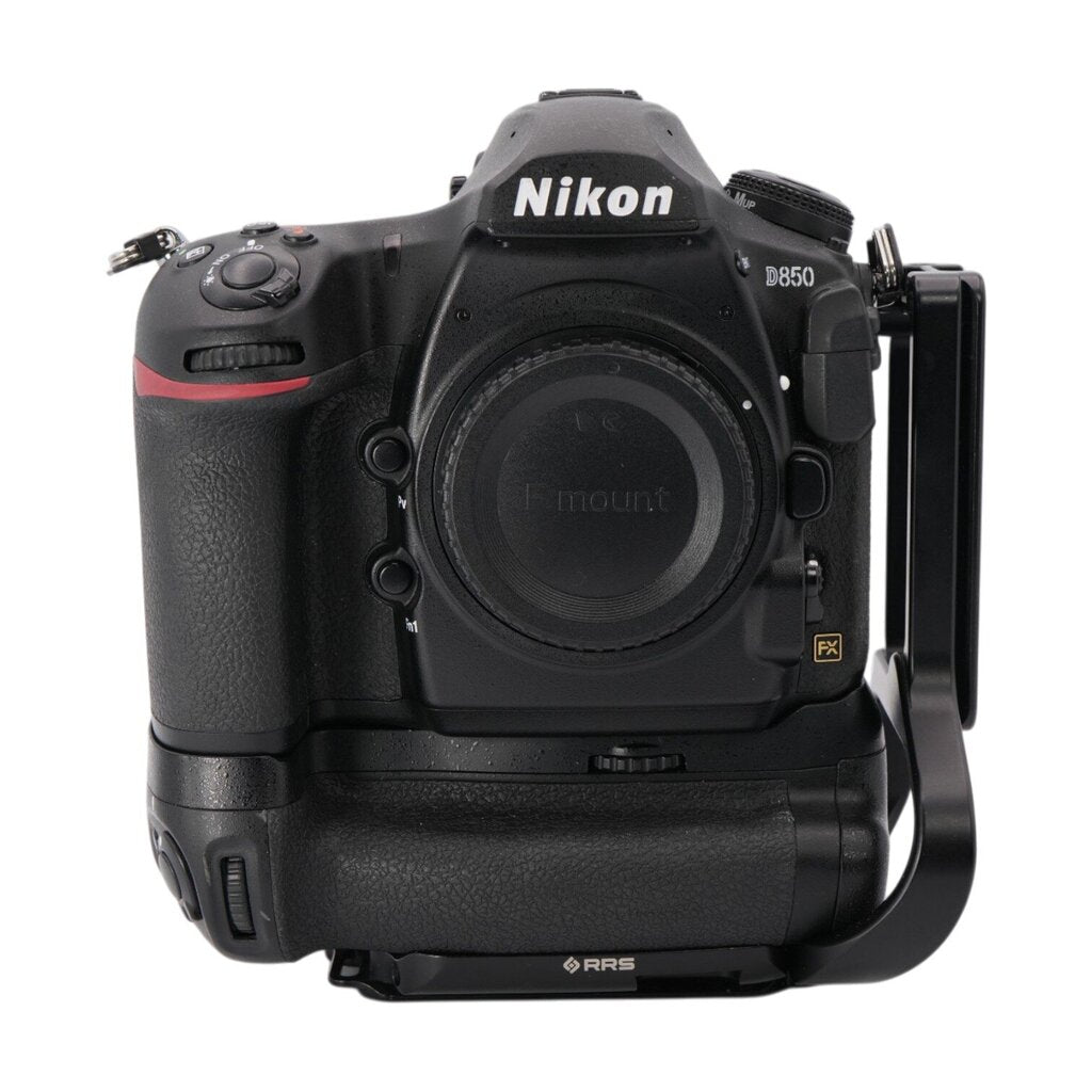 Nikon D850 Full-frame DSLR Camera with MB-D18 Grip