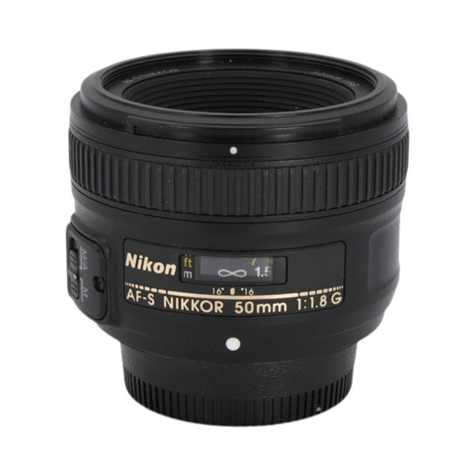 Nikon Nikkor AF-s 50mm f/1.8 G Full-frame DSLR Lens