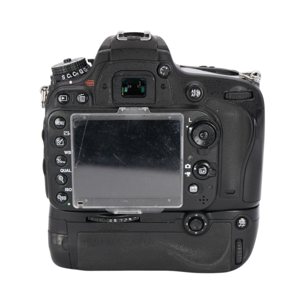 Nikon D610 Full-Frame DSLR Camera Nikon MB-D14 Battery Pack